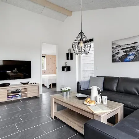 Soili - 1-2km From The Sea By Interhome
